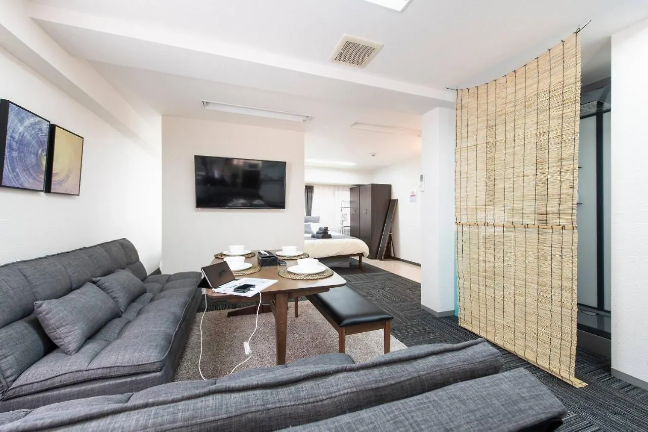 Tsukimura Building Tokyo Apartment