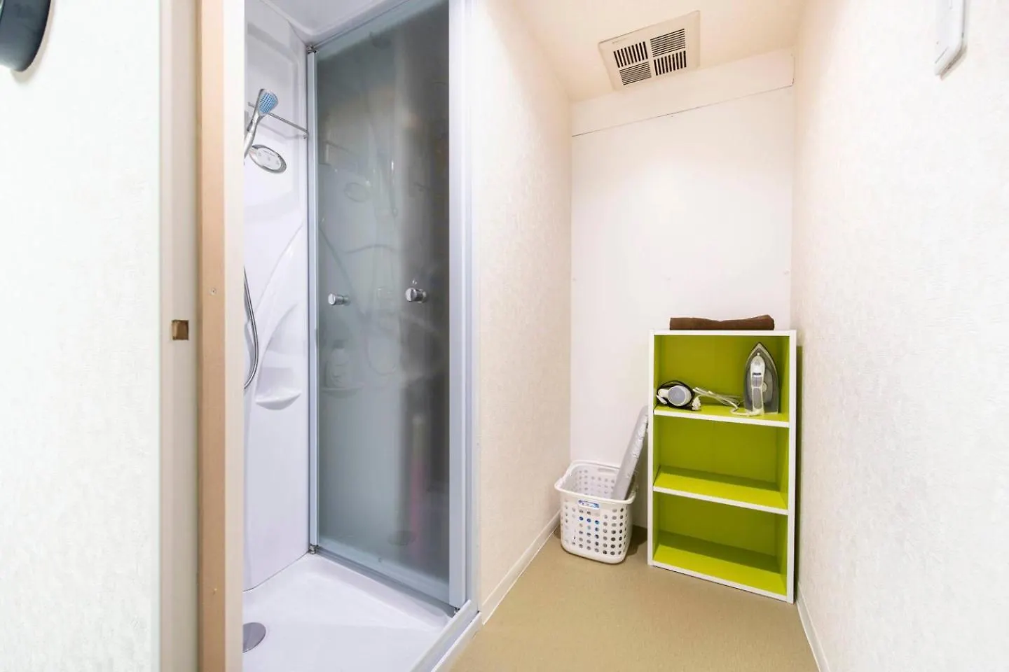Apartment Tsukimura Building Tokyo